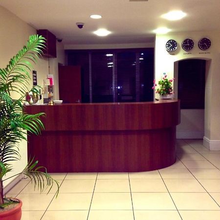 Grosvenor Hotel Регби Экстерьер фото