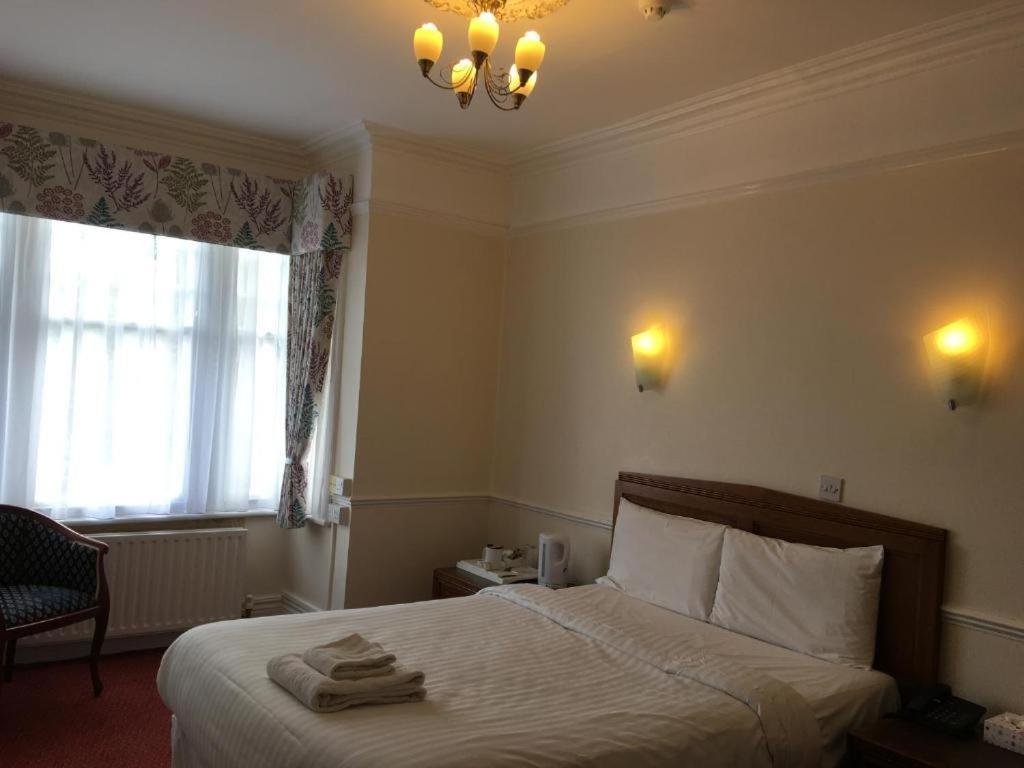 Grosvenor Hotel Регби Экстерьер фото