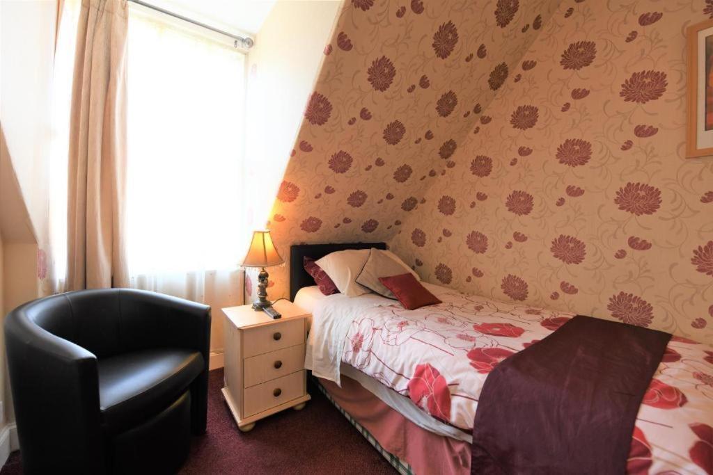 Grosvenor Hotel Регби Экстерьер фото