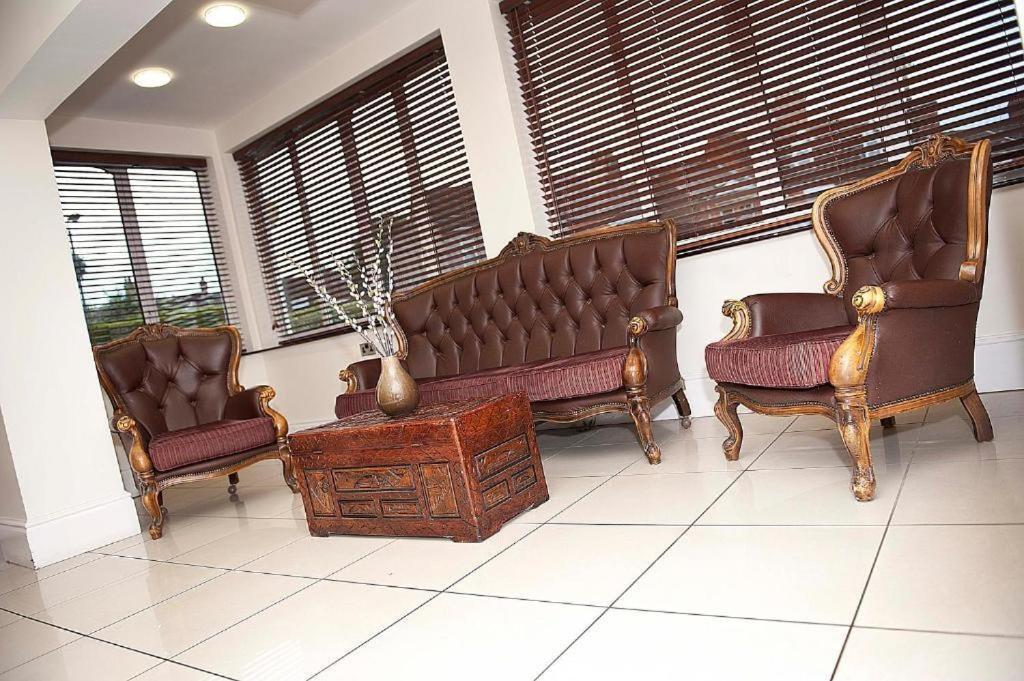 Grosvenor Hotel Регби Экстерьер фото