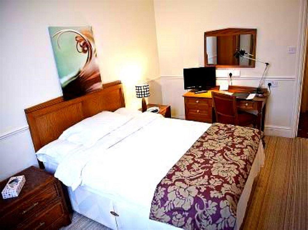 Grosvenor Hotel Регби Экстерьер фото