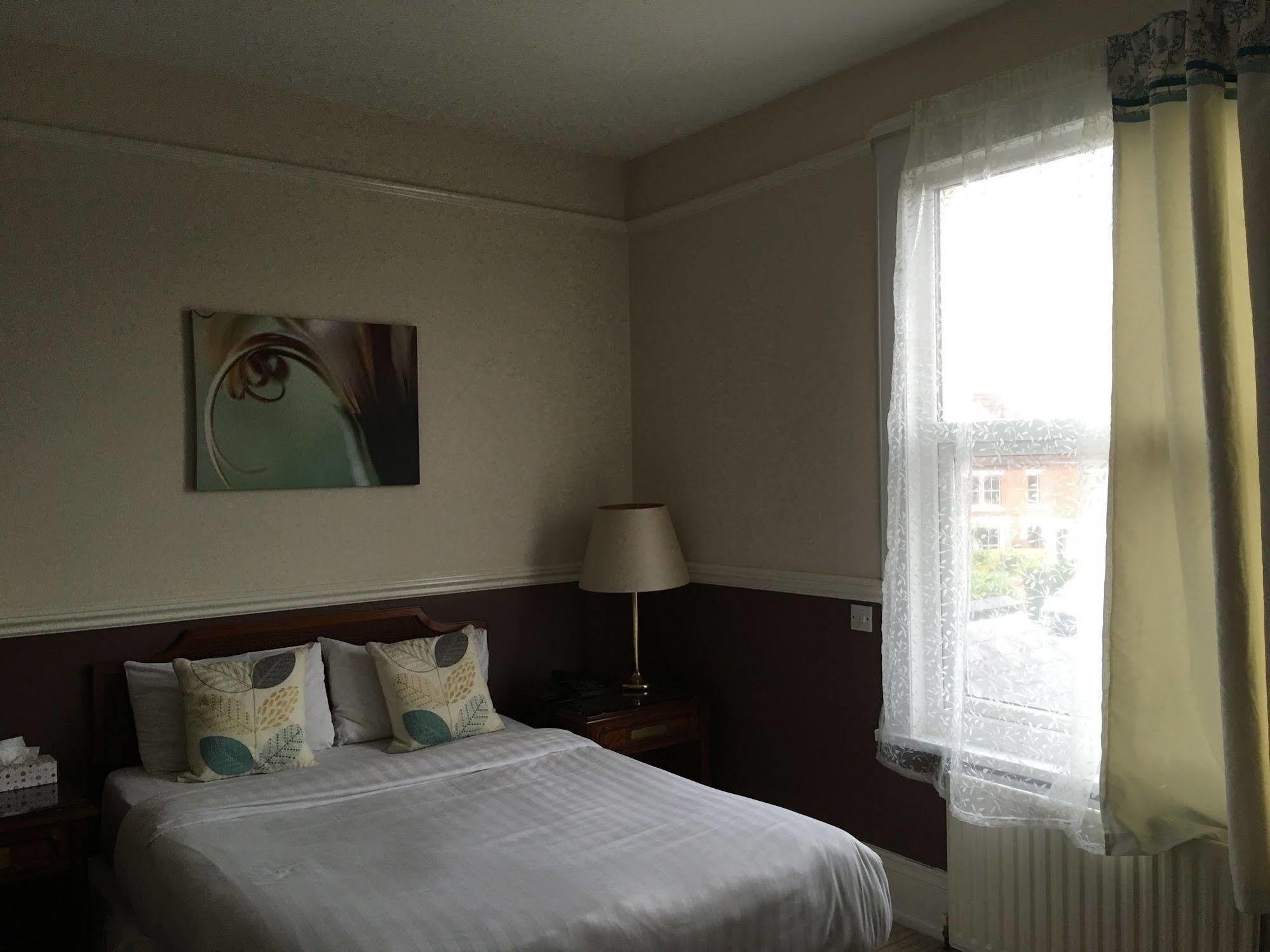 Grosvenor Hotel Регби Экстерьер фото